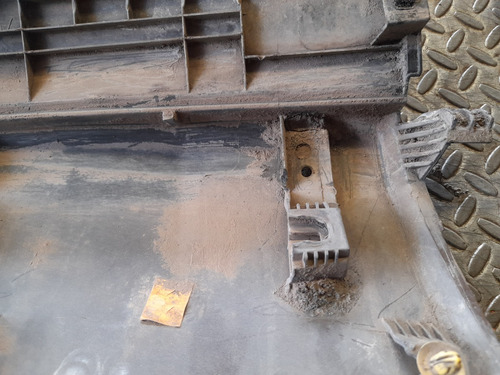 Moldura Inferior D Puerta Trasera Izquierda Highlander 14-19 (Usado)
