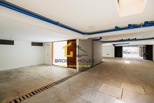 Imagem 20 de 21 de Casa A Venda No Bairro Moema Em São Paulo - Sp. - Bh0563-1