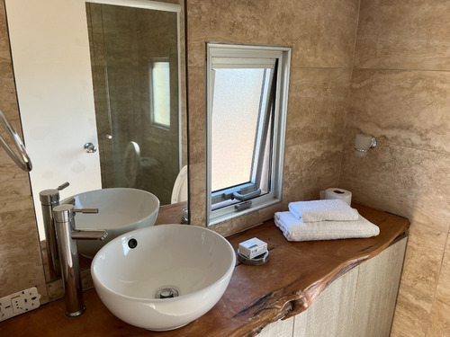 Imagen 16 de 28 de En Venta - Hermoso Complejo De 4 Apartamentos Con Piscina En Punta Del Diablo