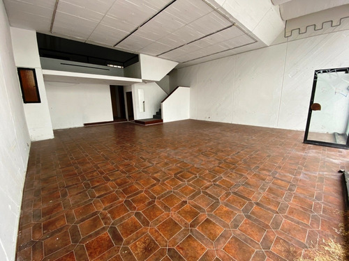 Alquila Excelente Local Comercial!!!- Ref: 3127