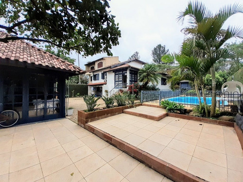 Casa Em Jardim Sabará Com 3 Dormitórios - Sc12358