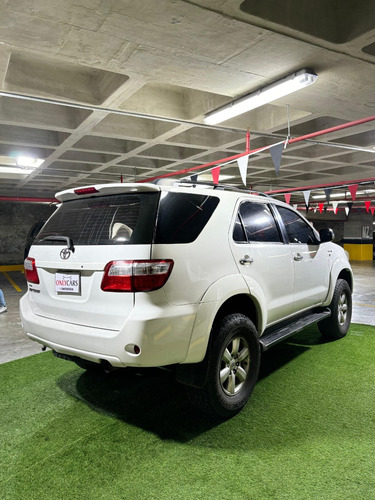 Toyota Fortuner 4x4 2010