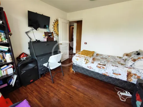 Departamento En Venta De 4 Dorm. En Raúl Labbé Lo Barnechea