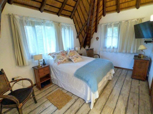 Imagen 10 de 15 de Casa En Zona Bosque