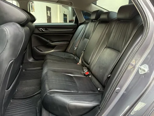 Honda Accord 2.0 Touring At