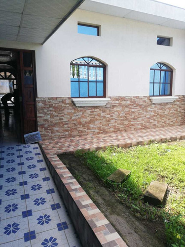 3 Cuartos,baño,garage,sala Amplia,comedor Cocina, Corr Tras