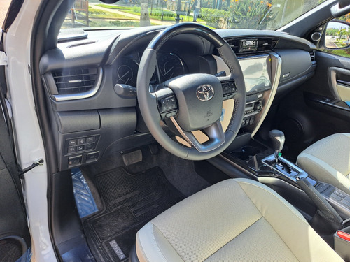 Toyota SW4 2.8 D-4D Turbo Diesel Diamond 7 Lugares 4x4