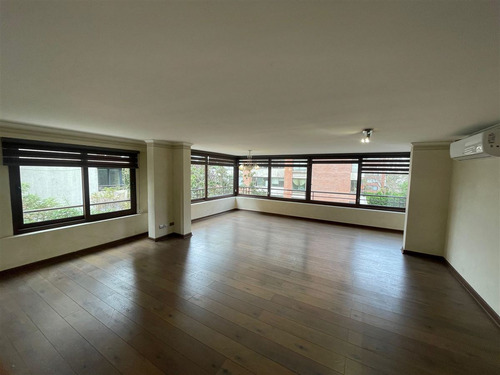 Departamento En Arriendo De 3 Dorm. 2 Estac. En Las Condes