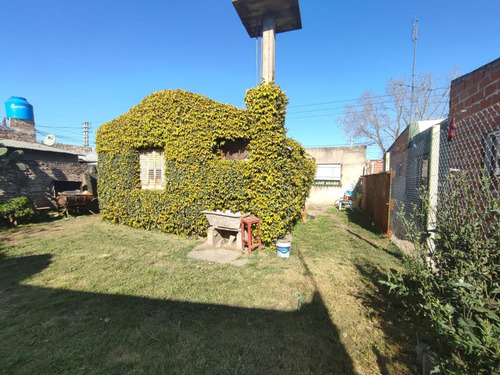 Imagen 6 de 23 de Casa De 3 Ambientes Con Cochera Y Local Excelente Ubicacion