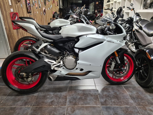 Imagen 12 de 15 de Ducati 959 Panigale 2018 Nacional Solo 12,000 Km
