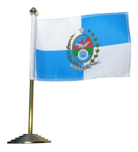 Bandera de Río de Janeiro y mesa de Vasco Da Gama con mástil