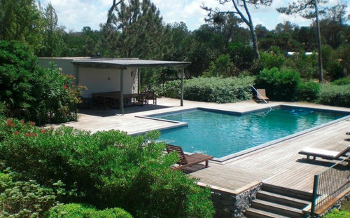 Casa De 8 Dormitorios - Playa Mansa - Punta Del Este