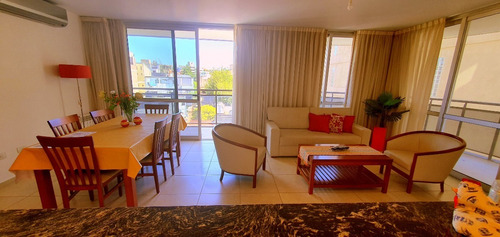 Imagen 17 de 30 de Venta-centro- Av. San Martín- Carlos Paz- Departamento De Categoría- 2 Dormitorios- 1 En Suite-cochera-balcón- Edificio Etoile 2- Amenities-pileta