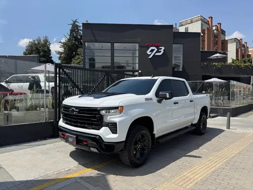 Chevrolet Silverado 5.3 Z71 4X4 At