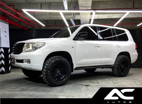 Toyota Land Cruiser V8 VX LC200 IMPERIAL 4X4 4.7 AT