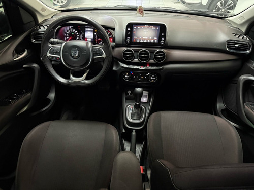 Fiat Cronos 1.8 Precision 16v Flex Aut. 4p