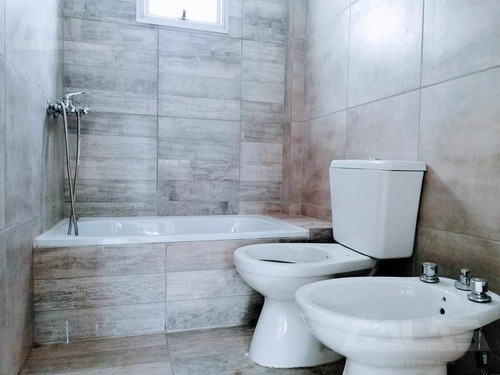 Imagen 7 de 9 de Departamento En Venta - Monoambiente - Moron Sur