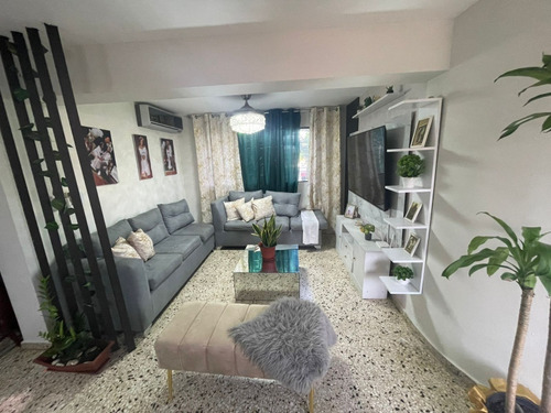Vendo Apartamento En Urbanización Real Cerca Del Bravo