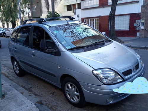 Imagen 1 de 14 de Renault Megane Scenic 16v