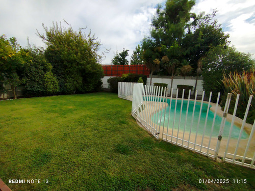 400/140 M2, 3 D/ 3 B/ Piscina/ Más Servicio (92131)