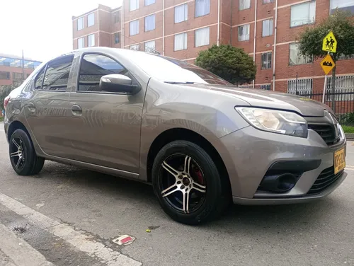 Renault Logan Life +