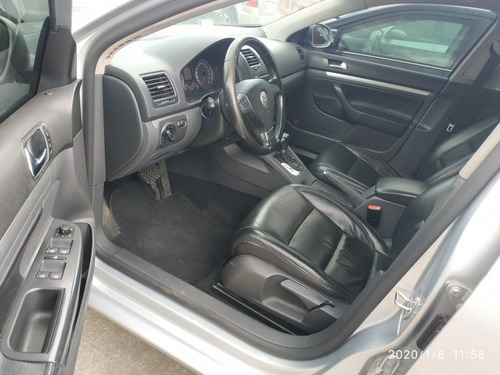 Volkswagen Jetta 2.5 4p 2009