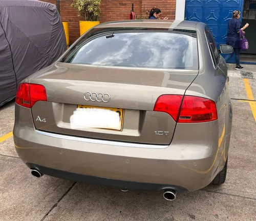 Audi A4 1.8t Luxury 5 p