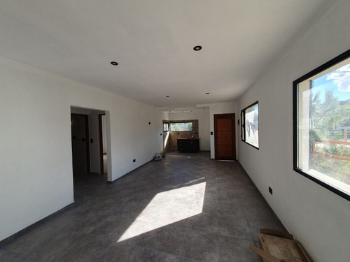 Casa A Estrenar 3 Ambientes Con Parrilla Y Entrada Para Vehículo - Financiada