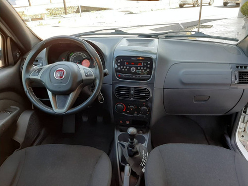 Imagem 6 de 14 de Fiat Strada 1.4 Mpi Freedom Cd 8v Flex 3p Manual
