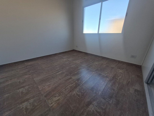 Venta Depto Tres Amb En Caseros. A Estrenar.