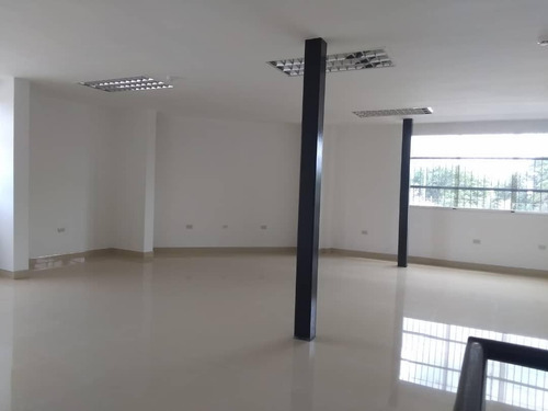 Galpones Con Locales En Venta En Centro Barquisimeto Lara -- %%m-c-t%% Cod. 23 Guion 2 3 5 2 2