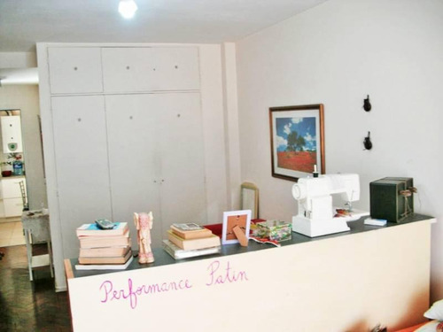 Imagen 11 de 17 de Amplio Departamento De 1 Amb Al Frente Con Balcon