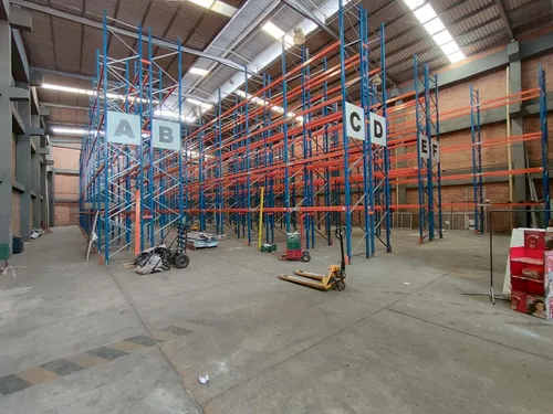 Bodega En Arriendo En Zona Industrial. Cod A28678