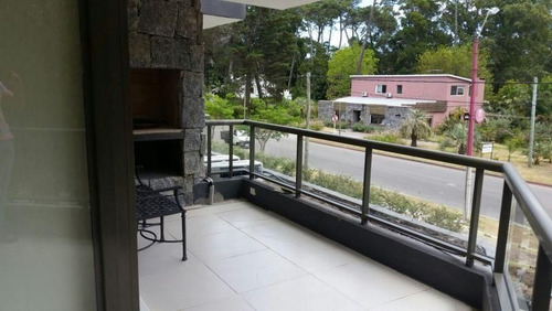 Apartamento En Alquiler Por Temporada De 1 Dormitorio En Playa Brava