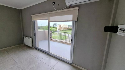 Excelente Propiedad En Venta En Club De Campo Cruz Del Sur. San Vicente, Ruta 58.