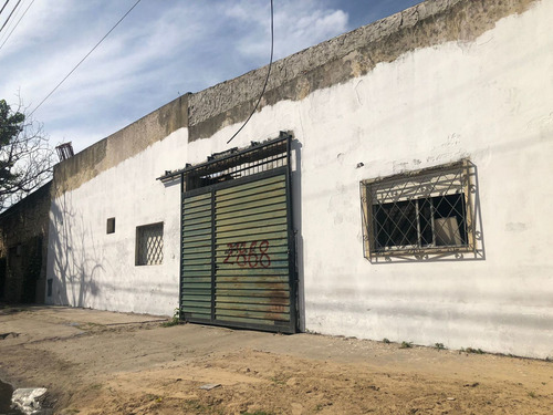 Imagen 2 de 15 de Venta Galpón Doble Frente En Zona Industrial