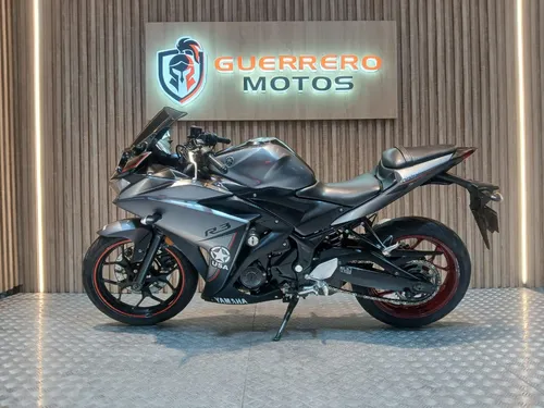 Yamaha R3 320 2017