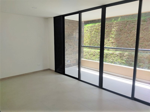 Apartamento En Arriendo Ubicado En El Retiro Sector Puro Cuero (21500).