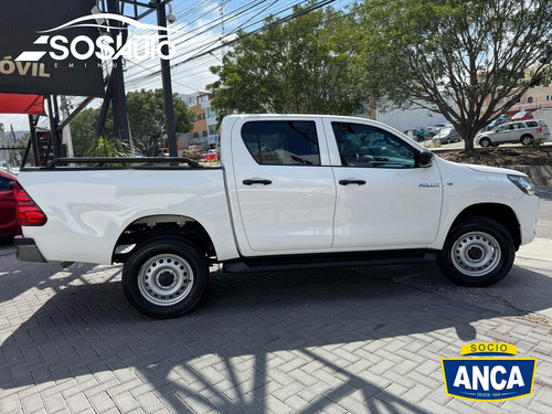 Toyota Hilux 2.7 Cabina Doble Mt