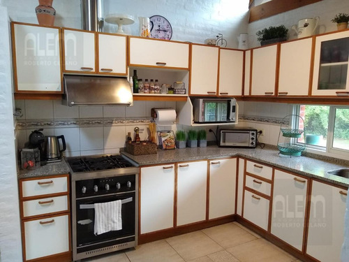 Imagen 3 de 27 de Campos De Echeverria | 5 Dorm. | Toda En Pb