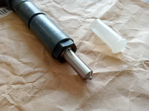 Inyector Diesel Npr 4.5 Motor 4jb1tc
