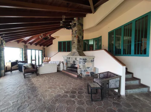 Quinta Lindero, La Lagunita