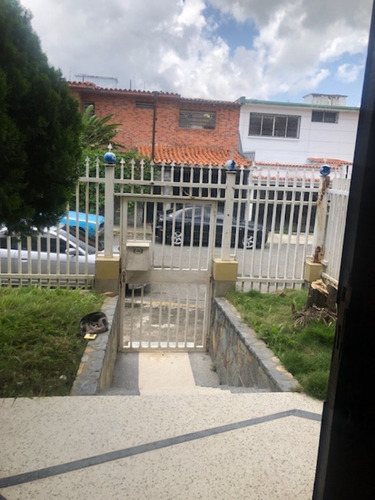 Se Vende Casa P Remodelar 330m²-5h+3b+4p+c.cerrada-california Norte-eg