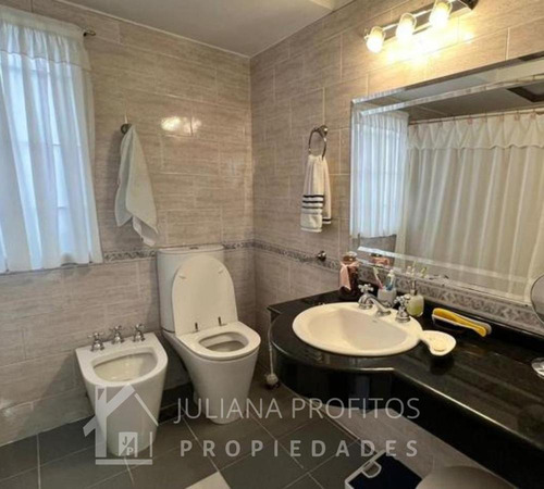 Casa De 4 Ambientes En Quilmes Oeste