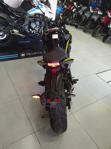 Imagen 15 de 18 de Cfmoto 400 Nk Tft 2023 Pune Motos Z400 Dominar