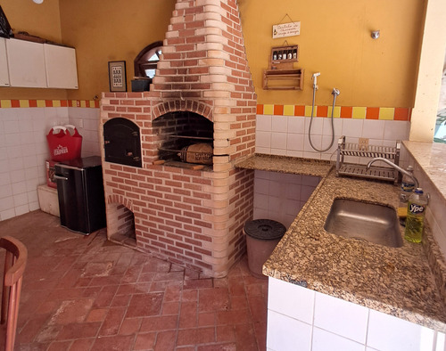 Casa 3 Quartos, Com Piscina Em Maricá E Ampla Área De Lazer. Garagem Coberta.