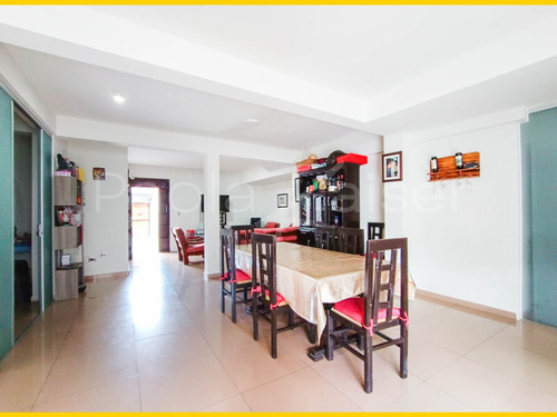 Imagen 11 de 25 de Casa En Venta, 8 Dormitorios Con Piscina, Zona Roca Y Coronado