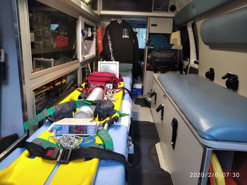Imagen 3 de 5 de Servicio De Ambulancia