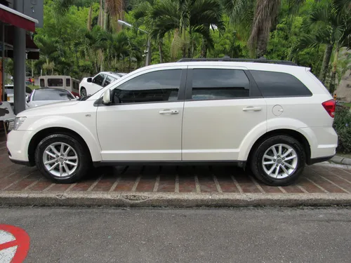 Dodge Journey Sxt Fi Cc2400 Triptonica 4x2 7 Puestos 173hp