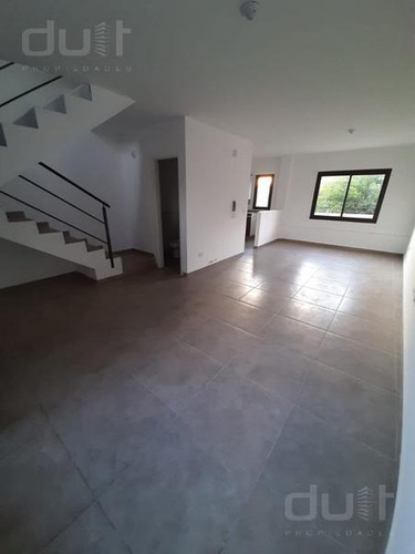 Imagen 8 de 24 de Venta De Duplex 2 Dormitorios En B° San Fernando - Complejo Cerrado